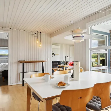 Beautiful In With House Sea View * Millinge