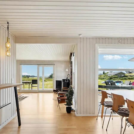 Beautiful In With House Sea View